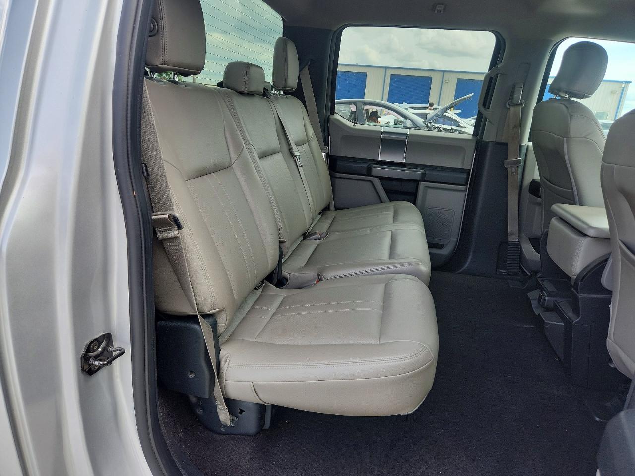 2017 FORD F150 SUPERCREW photo 19
