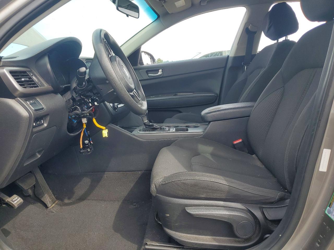 2017 KIA OPTIMA LX photo 19