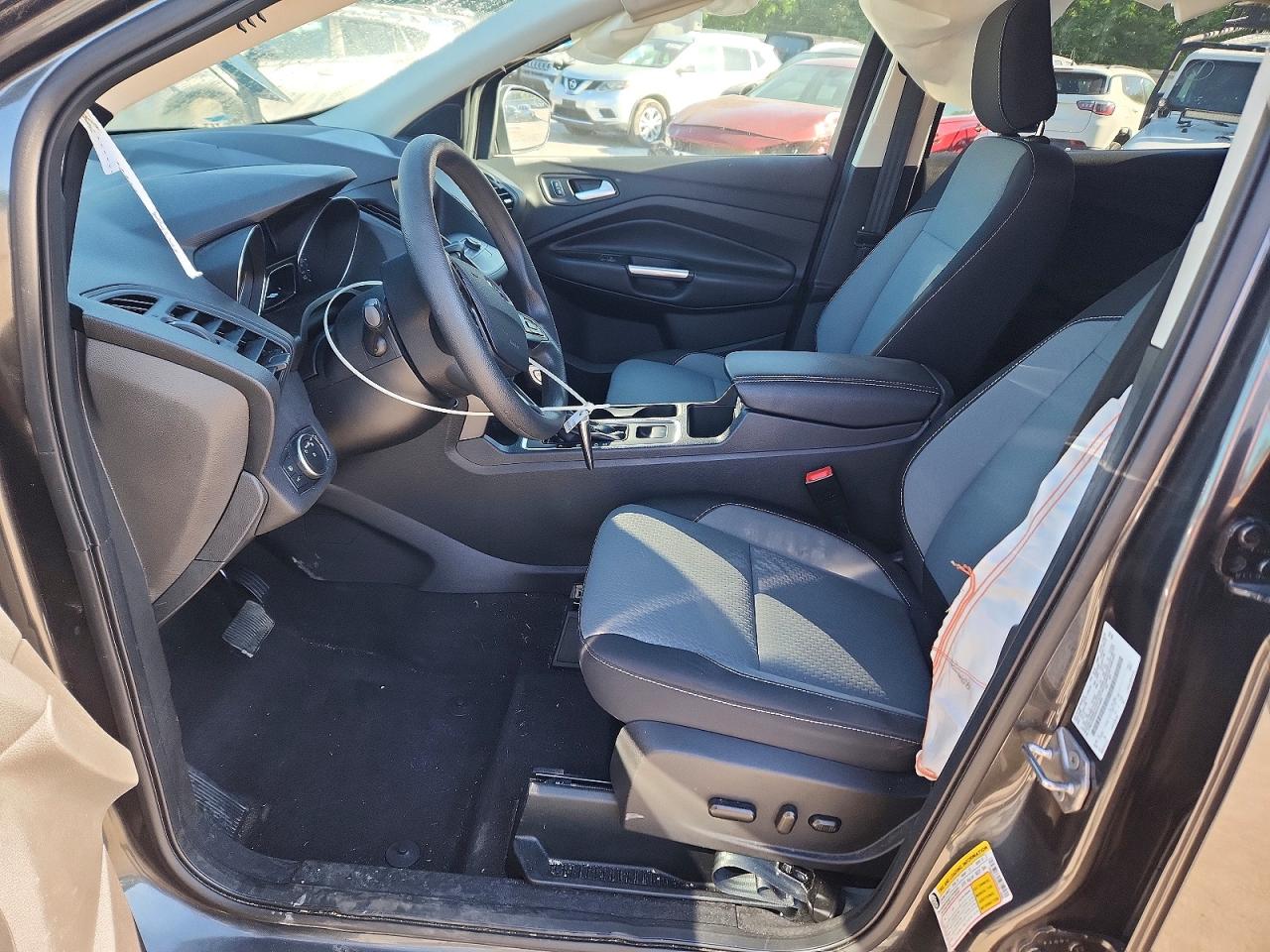 2019 FORD ESCAPE SE photo 13