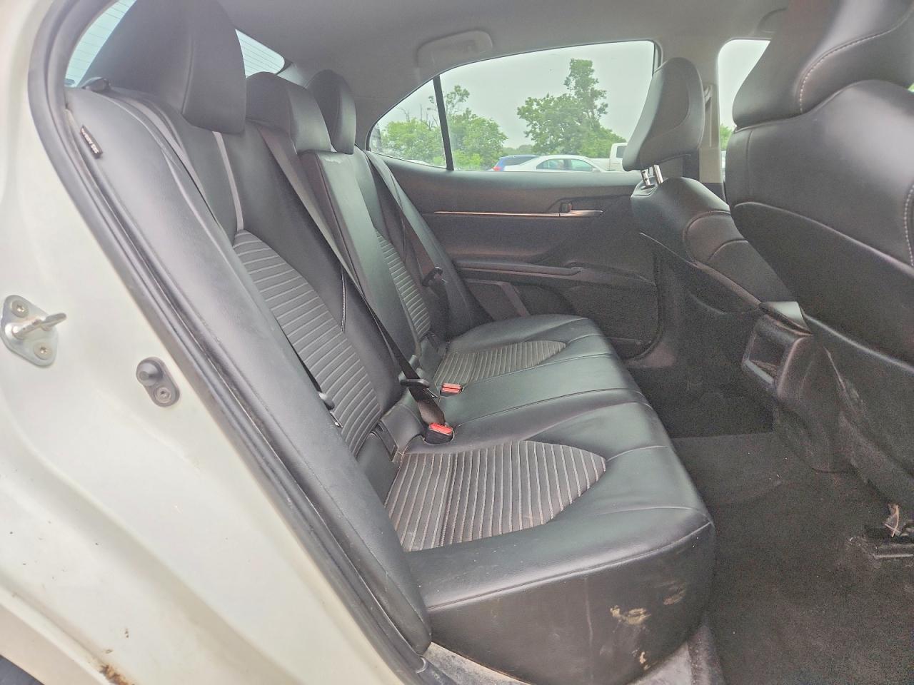 2021 TOYOTA CAMRY SE NIGHTSHADE photo 19