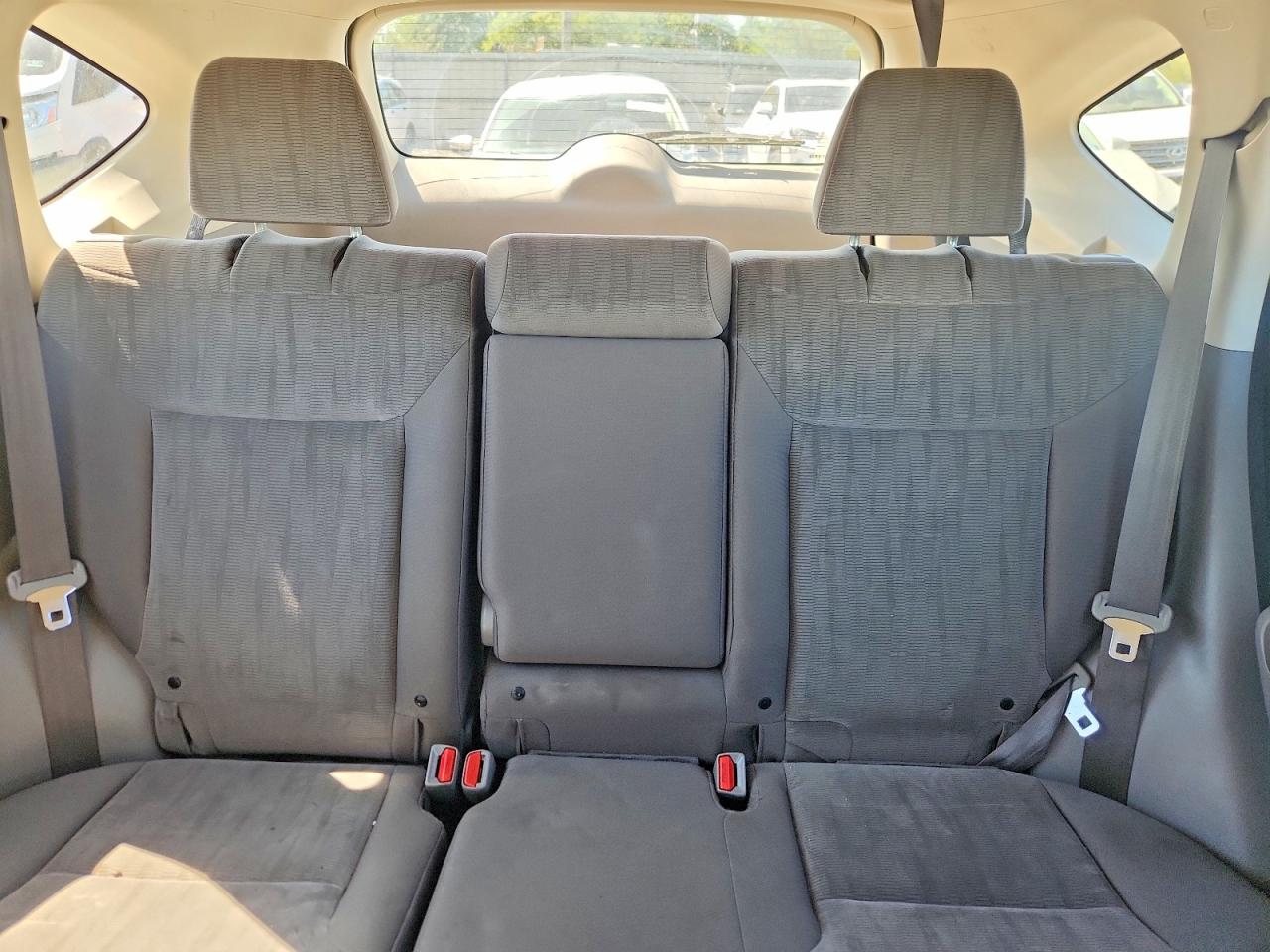 2014 HONDA CR-V LX photo 19