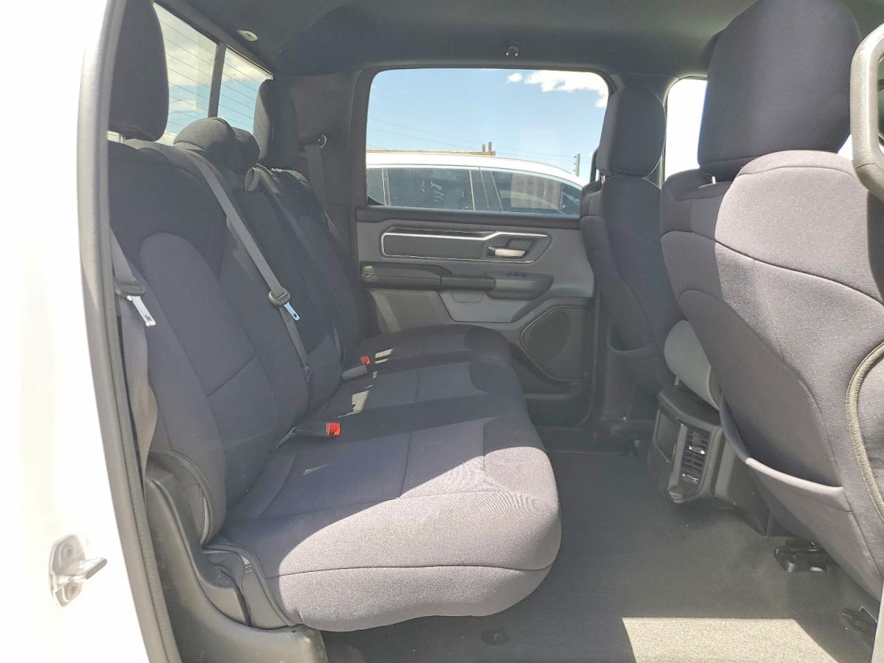 2023 RAM 1500 BIG HORN photo 19