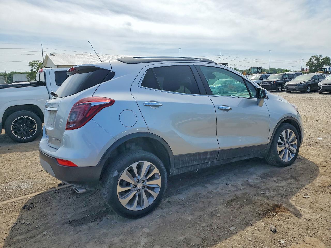 2019 BUICK ENCORE photo 5