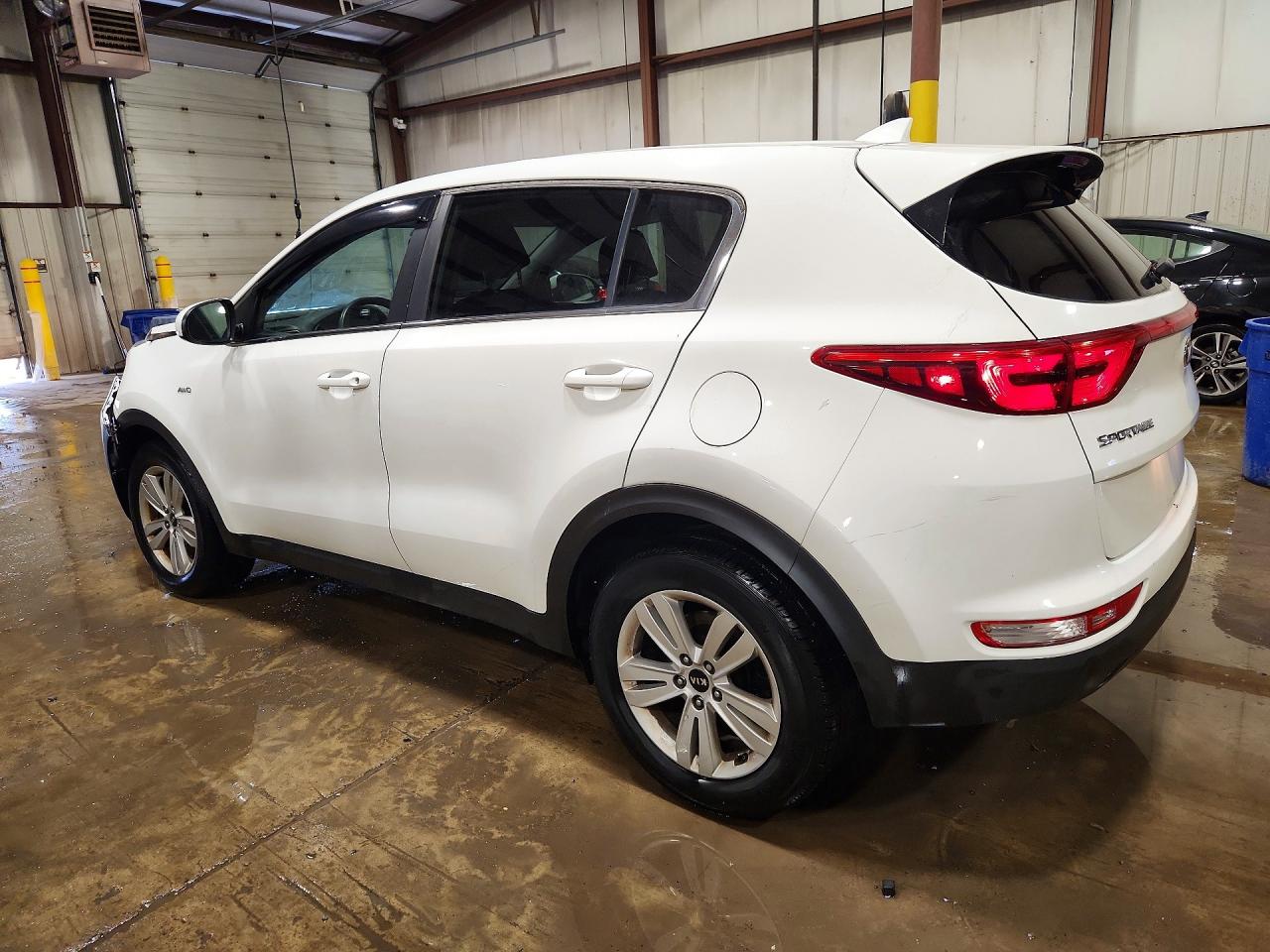 2019 KIA SPORTAGE LX photo 3