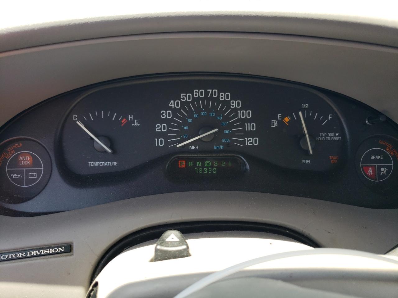 2002 BUICK CENTURY CUSTOM photo 9