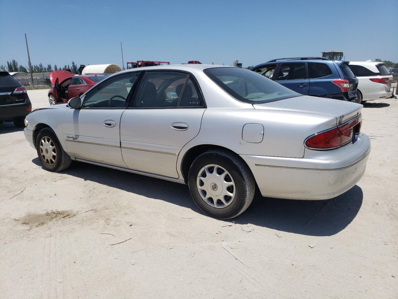 2002 BUICK CENTURY CUSTOM photo 2