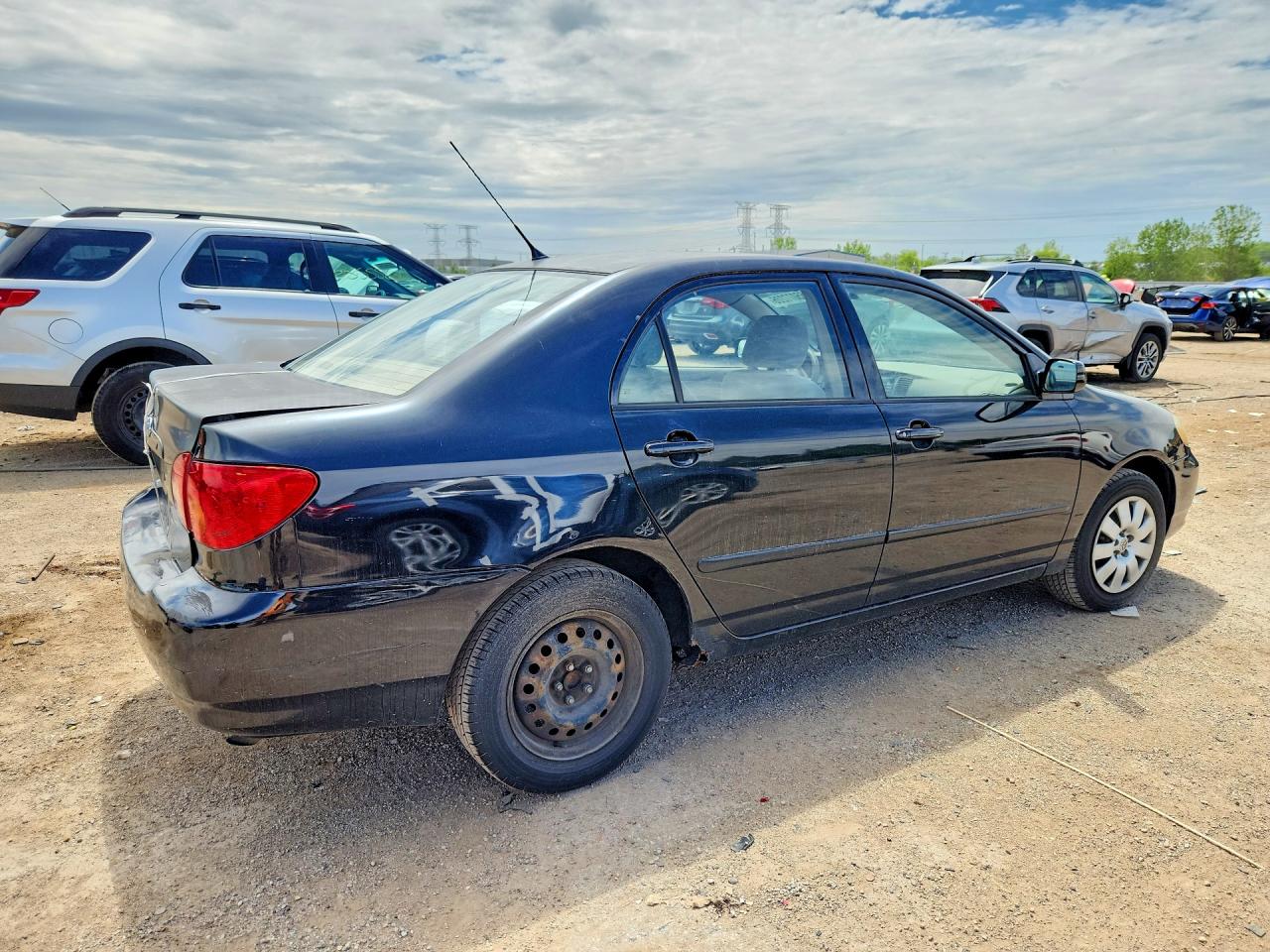 2004 TOYOTA COROLLA LE photo 5