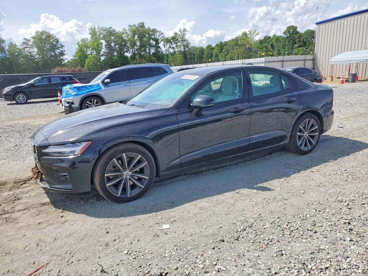 2021 VOLVO S60