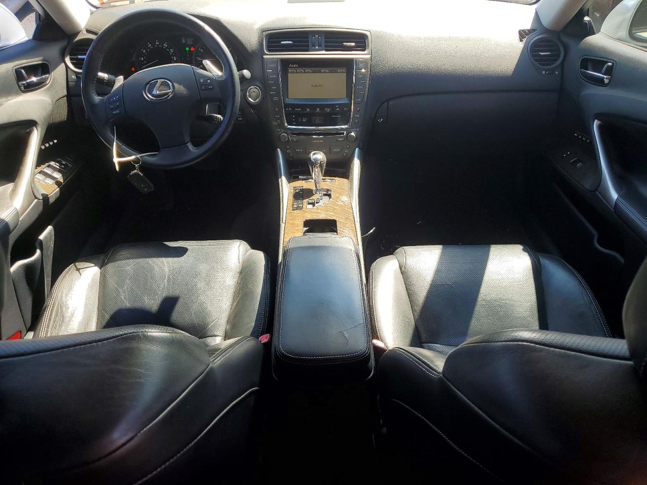 2010 LEXUS IS 250 photo 8