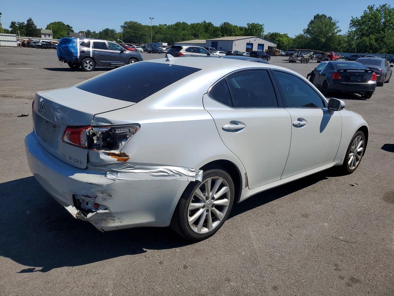 2010 LEXUS IS 250 photo 3