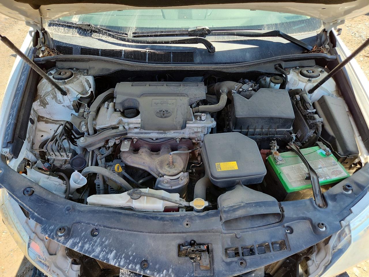 2012 TOYOTA CAMRY LE photo 21