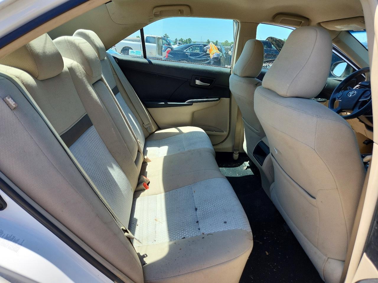 2012 TOYOTA CAMRY LE photo 19