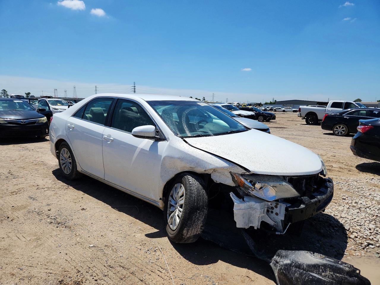 2012 TOYOTA CAMRY LE photo 7