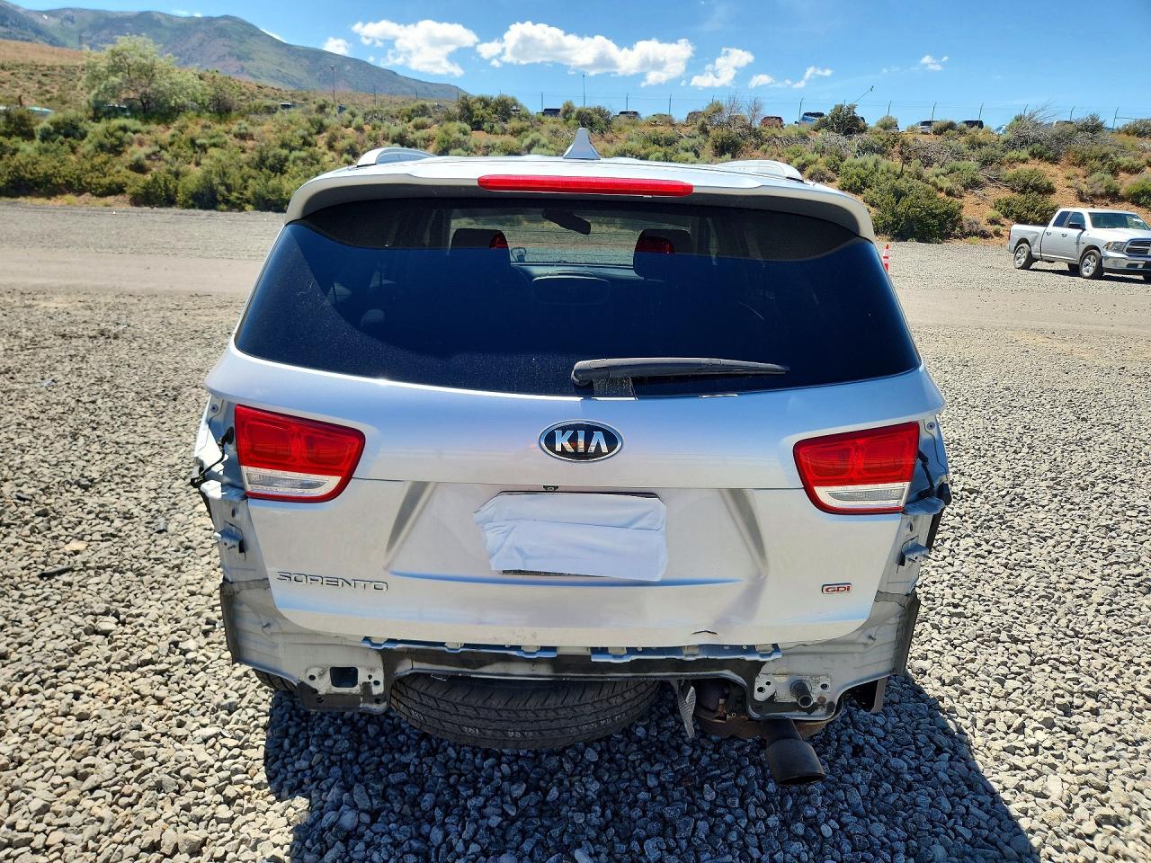 2016 KIA SORENTO LX photo 16