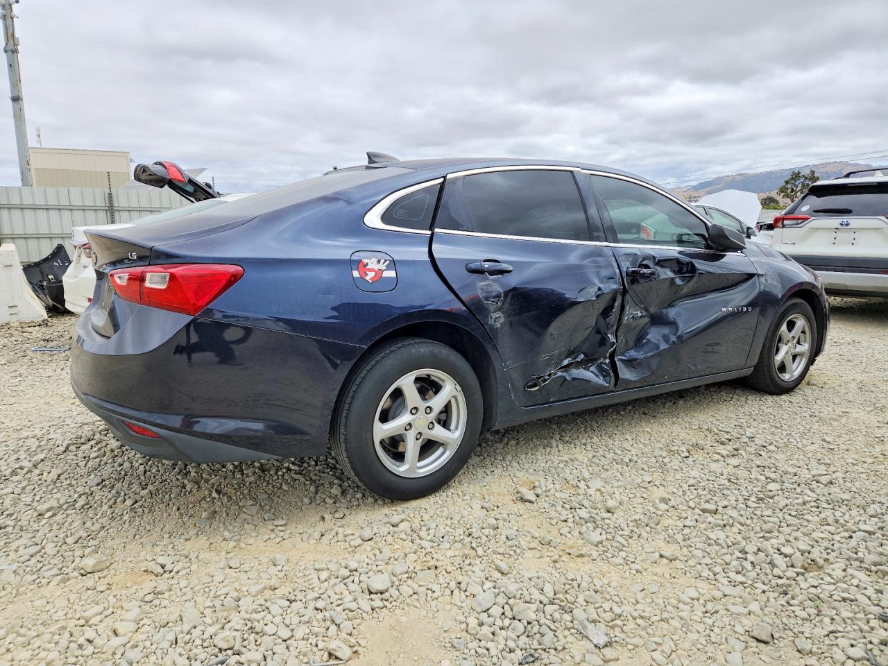 2016 CHEVROLET MALIBU photo 3