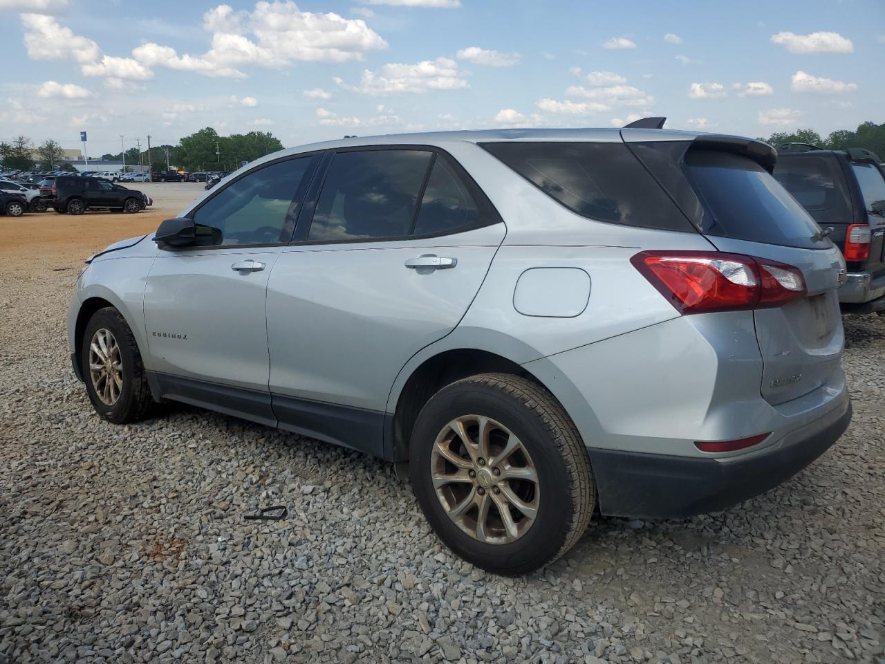 2018 CHEVROLET EQUINOX LS photo 3