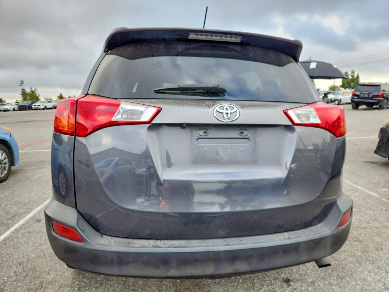 2014 TOYOTA RAV4 XLE photo 11