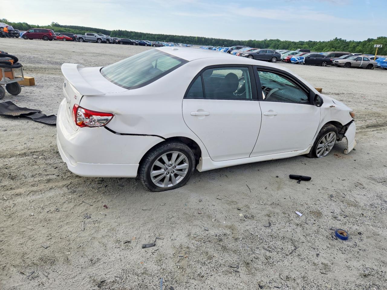 2009 TOYOTA COROLLA S photo 3