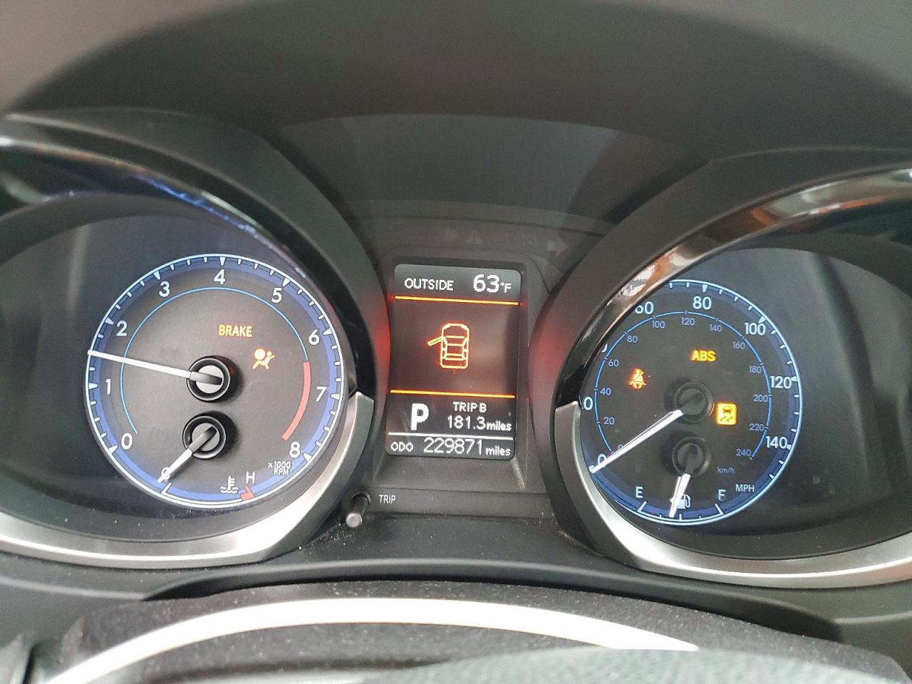 2015 TOYOTA COROLLA S PLUS photo 17