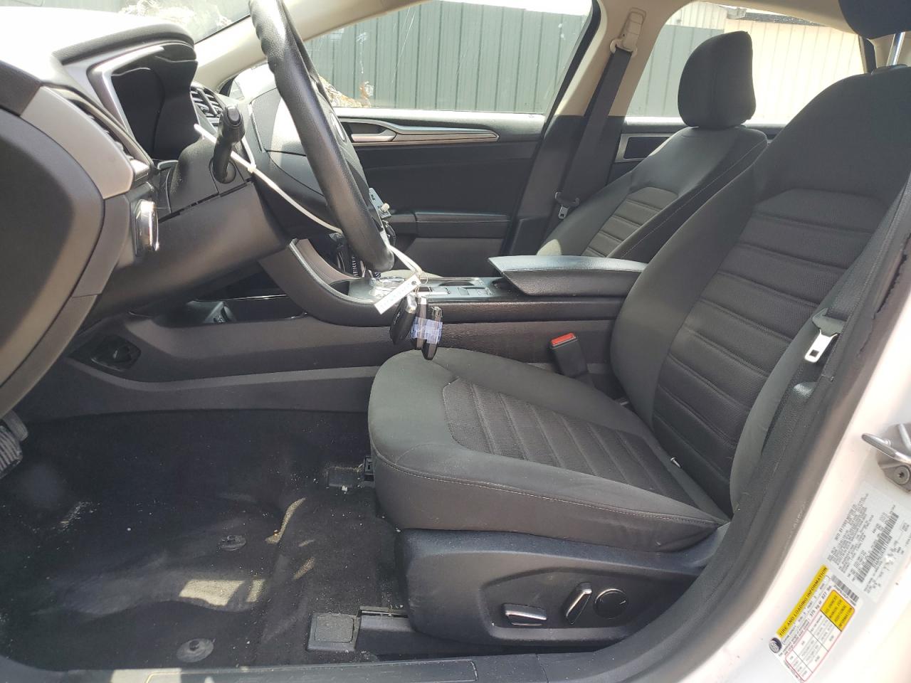 2020 FORD FUSION SE photo 13