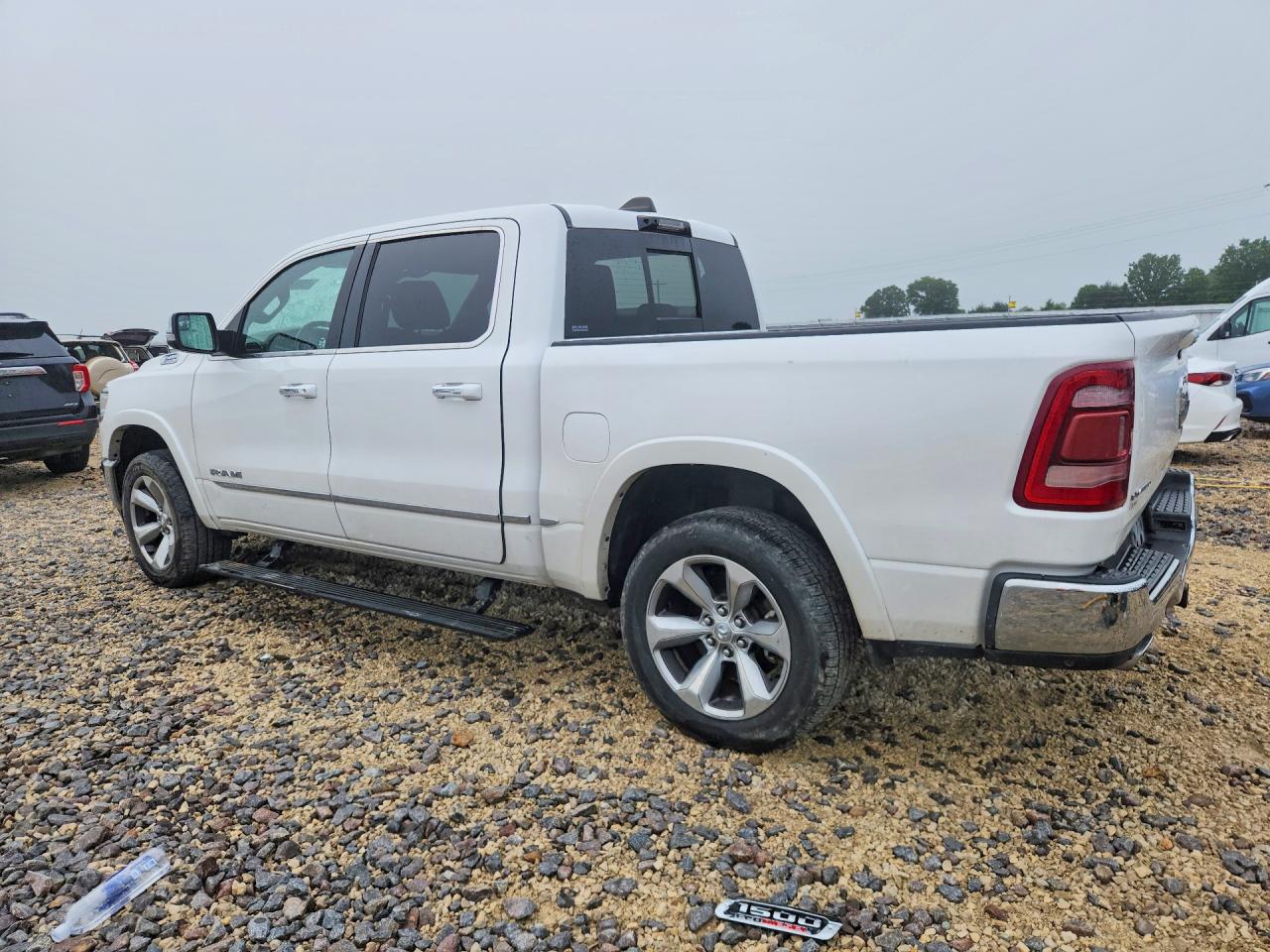 2021 RAM 1500 LIMITED photo 3