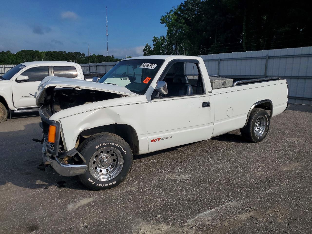 1992 CHEVROLET GMT-400 C1500 — FRONT END damage — photo 1