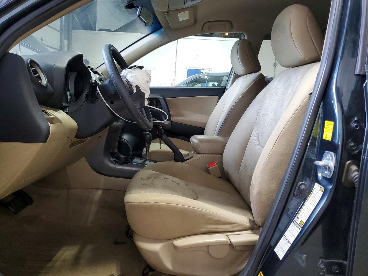 2010 TOYOTA RAV4 BASE photo 13