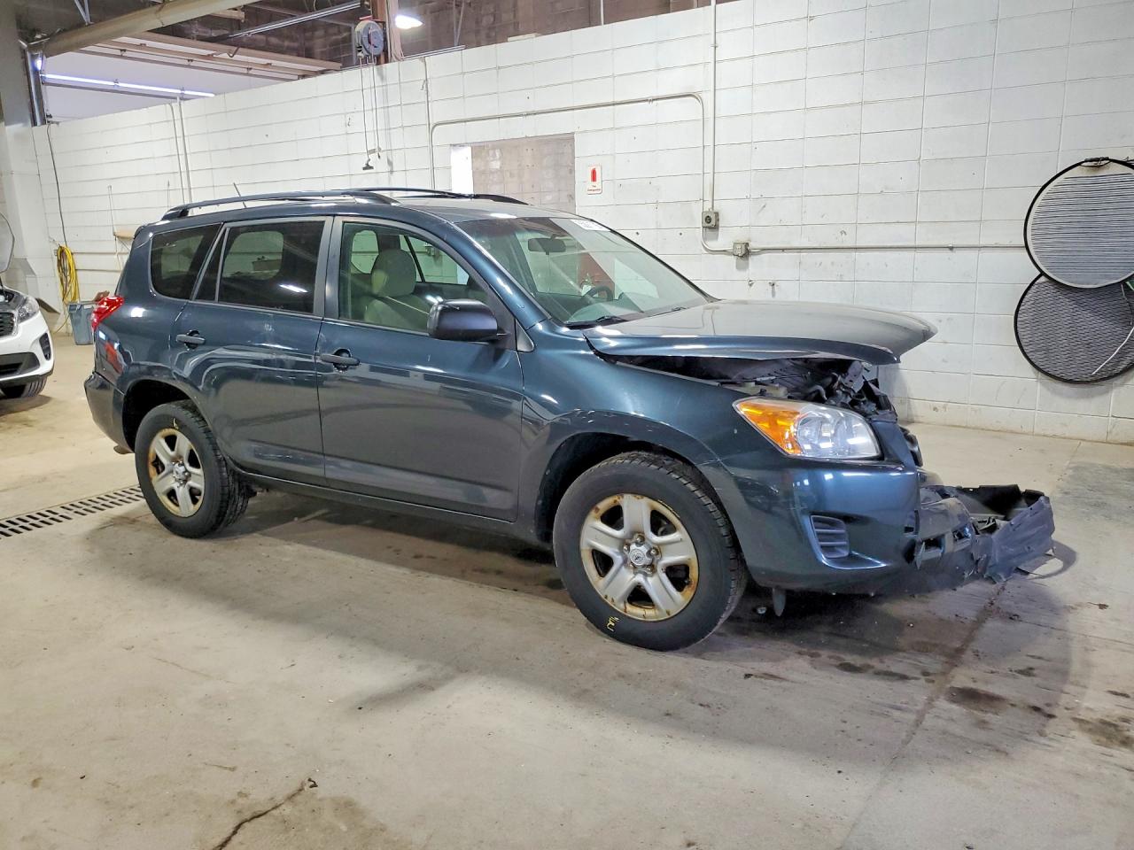 2010 TOYOTA RAV4 BASE photo 7
