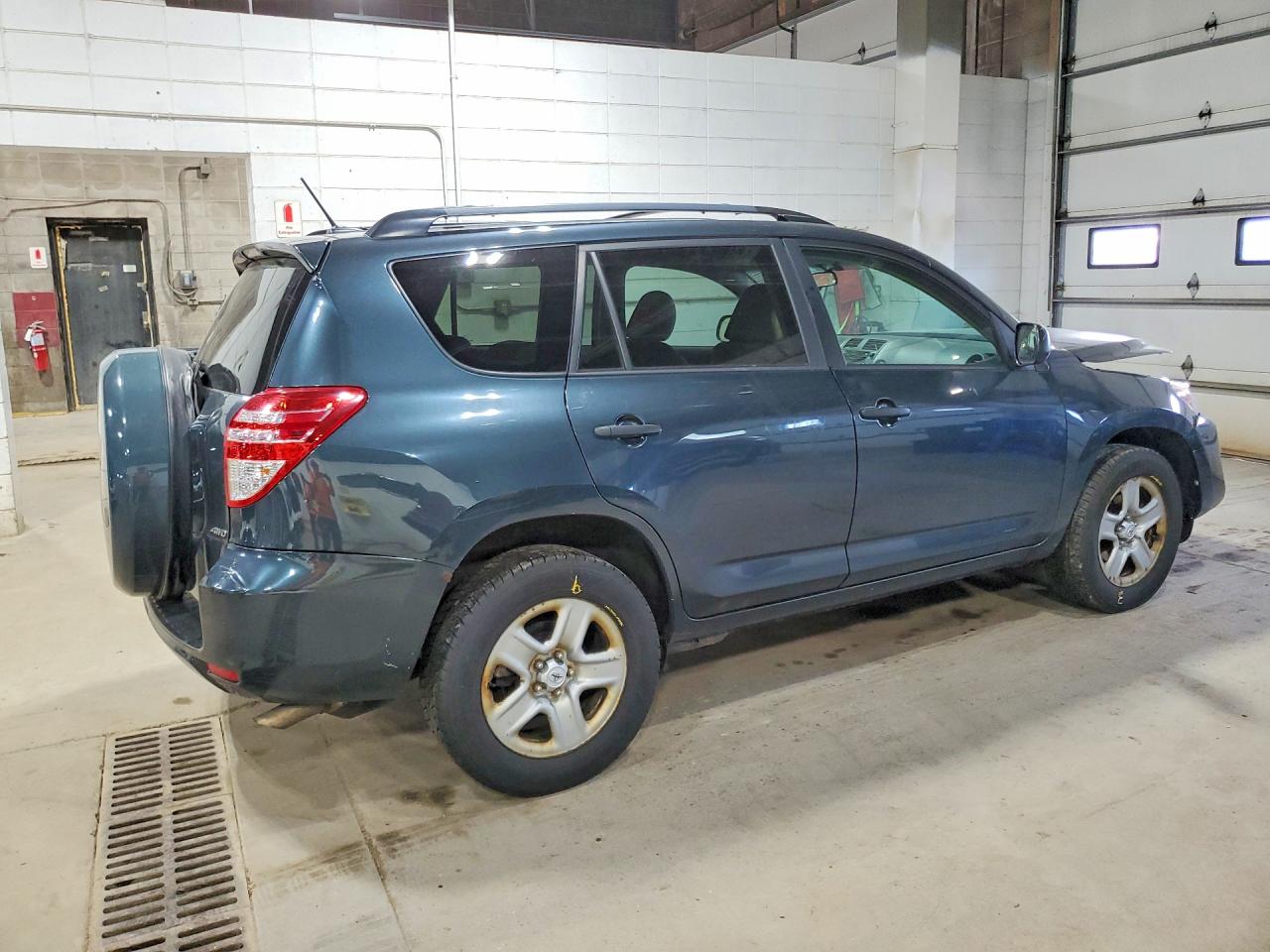 2010 TOYOTA RAV4 BASE photo 5