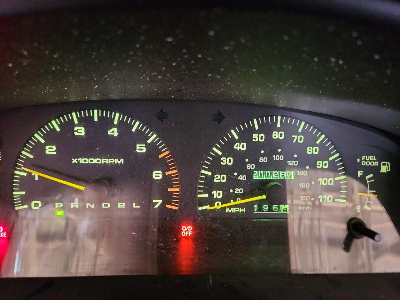 1998 TOYOTA 4RUNNER SR5 photo 25