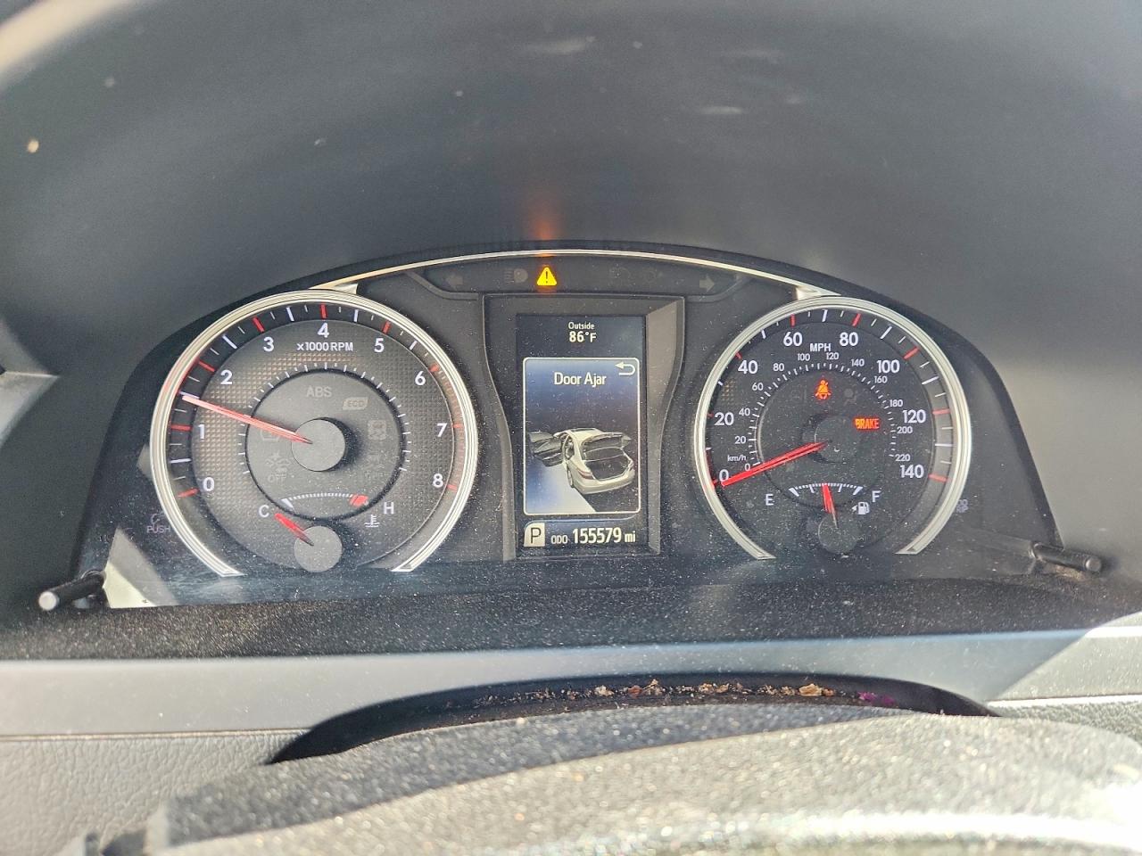2016 TOYOTA CAMRY SE photo 9