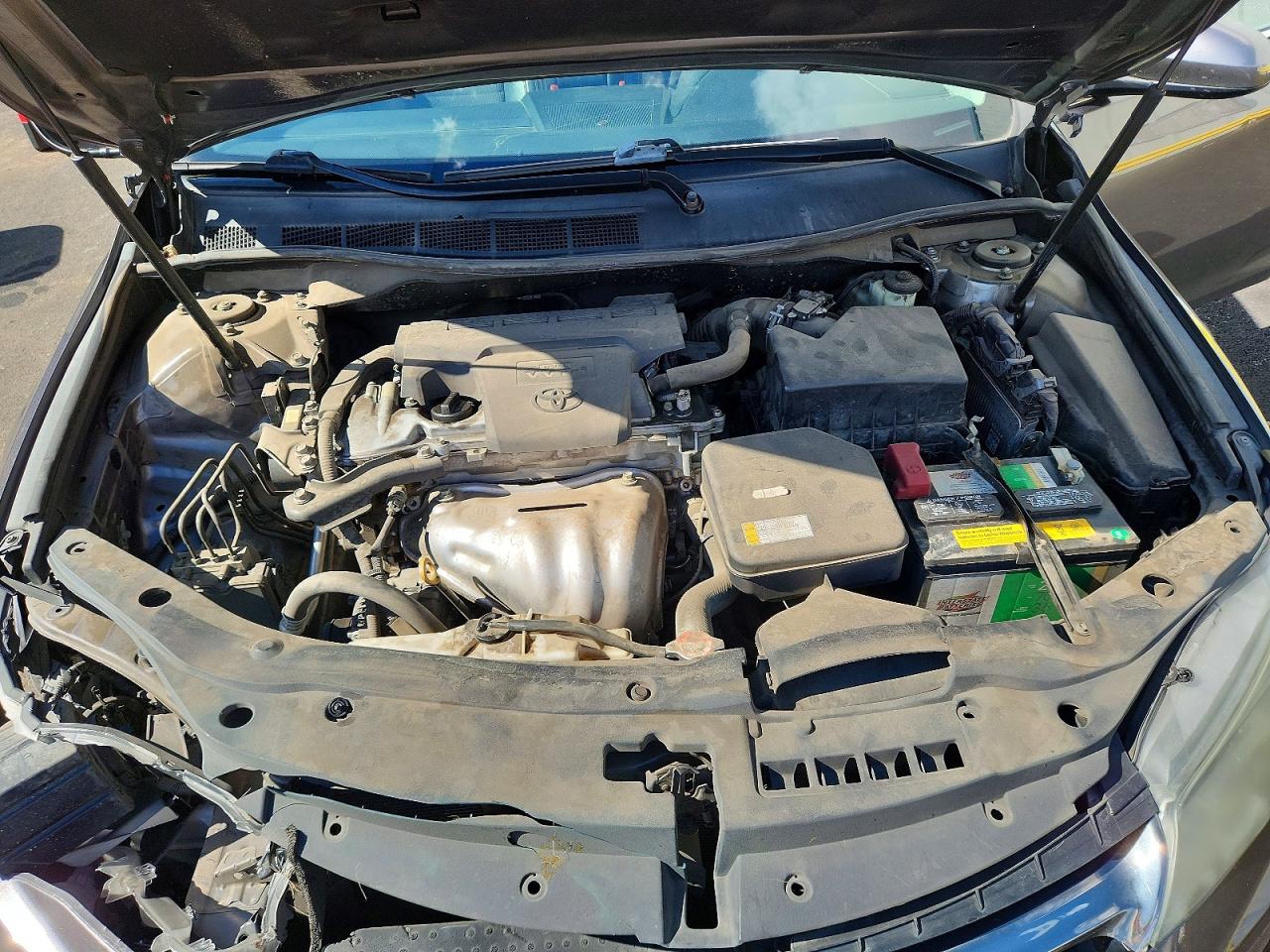 2016 TOYOTA CAMRY SE photo 11