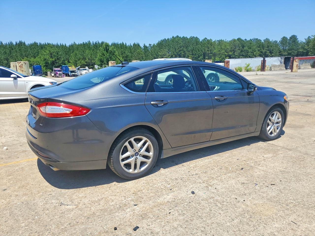 2016 FORD FUSION SE photo 5