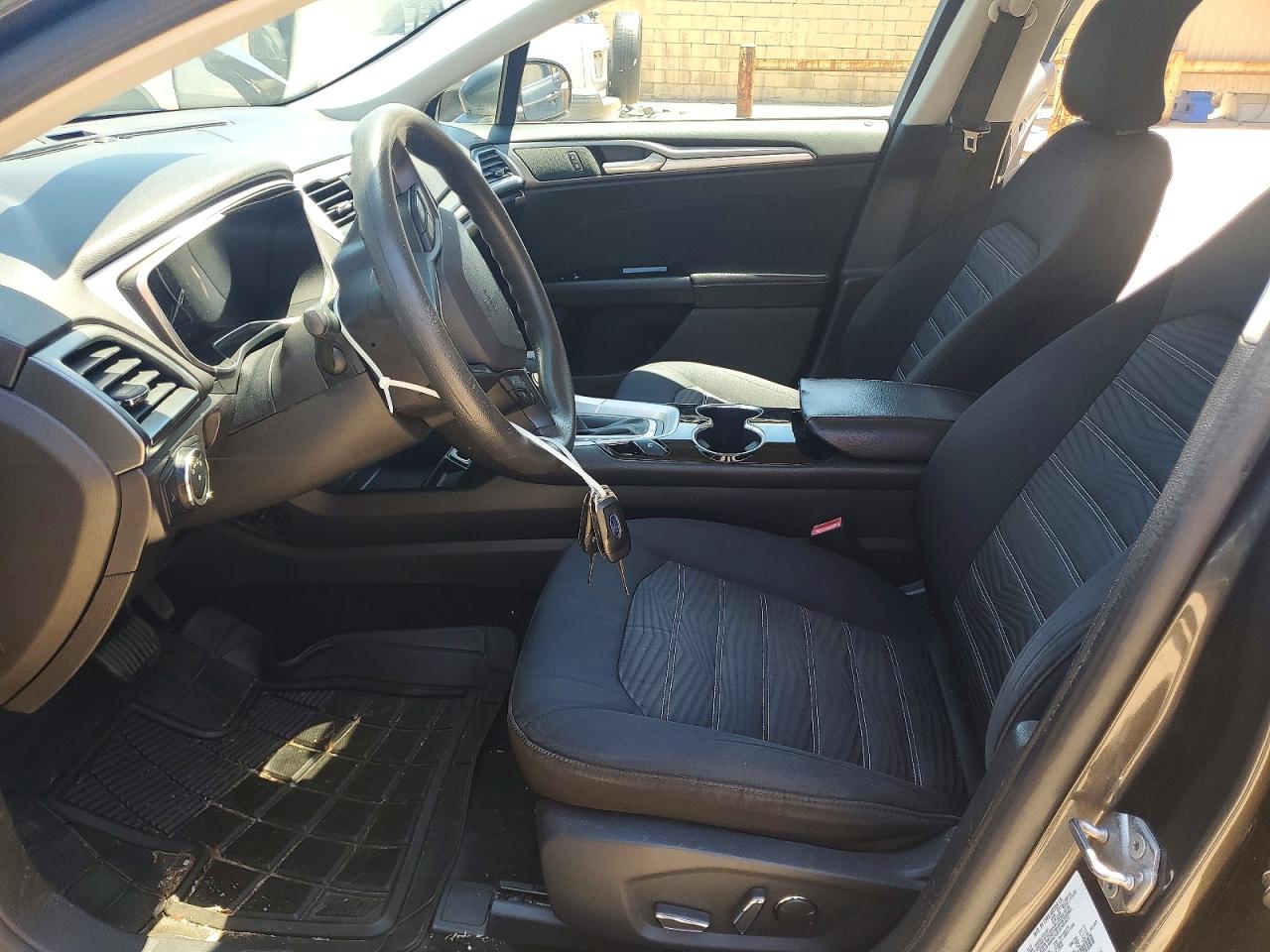 2016 FORD FUSION SE photo 13