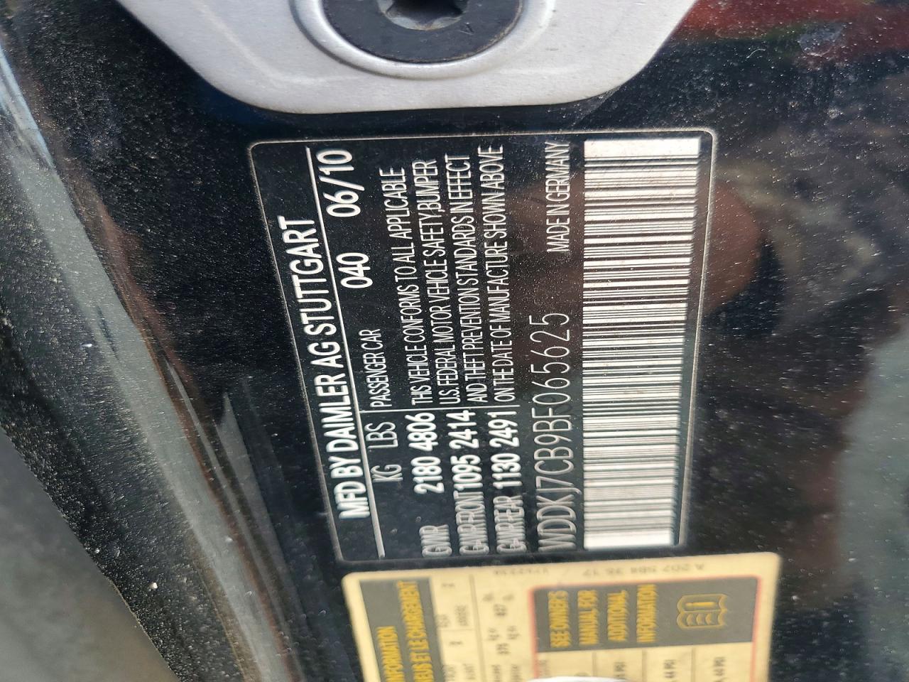 2011 MERCEDES-BENZ E 550 photo 34