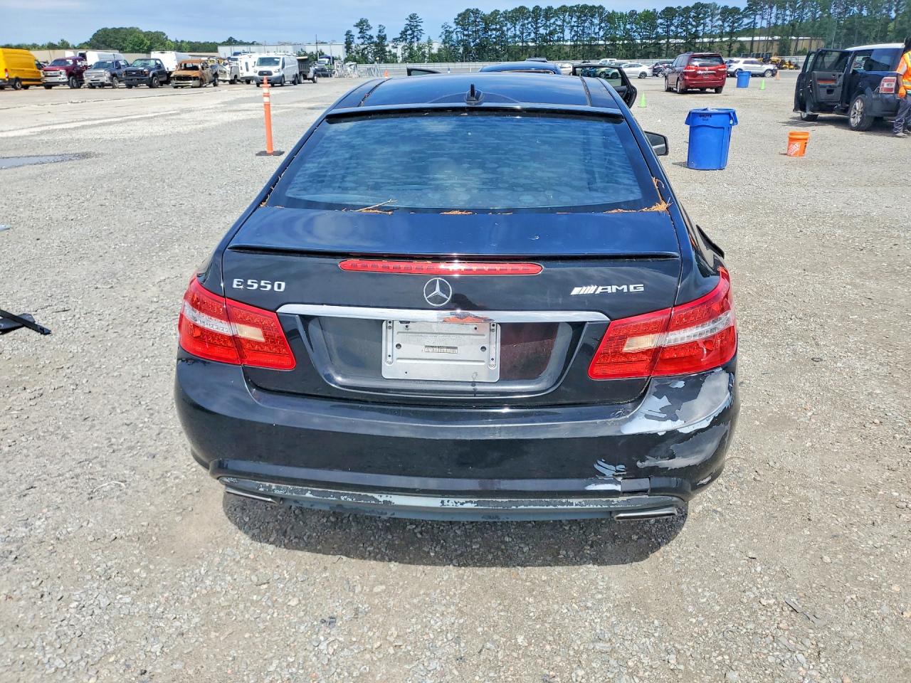 2011 MERCEDES-BENZ E 550 photo 16