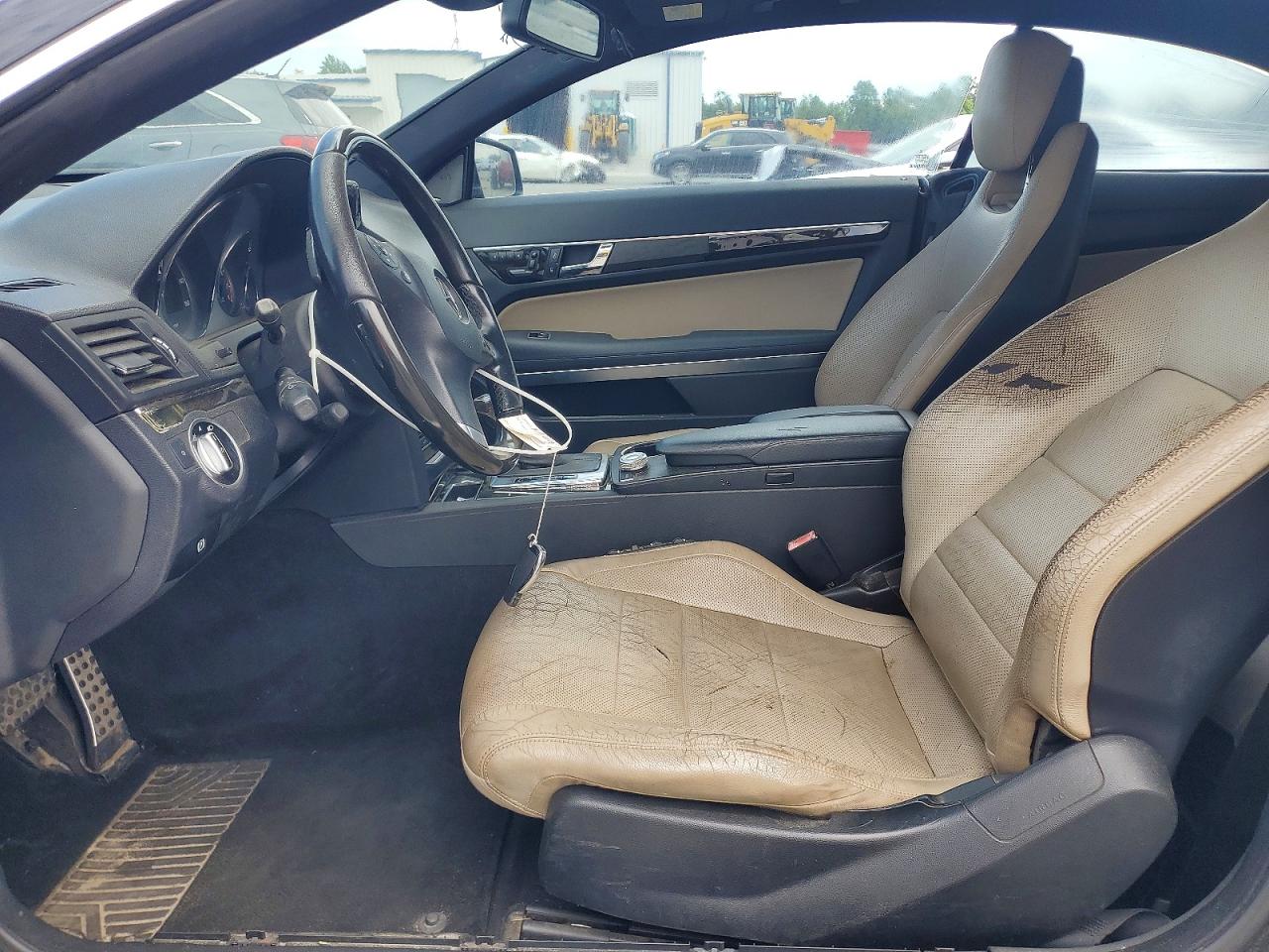 2011 MERCEDES-BENZ E 550 photo 19