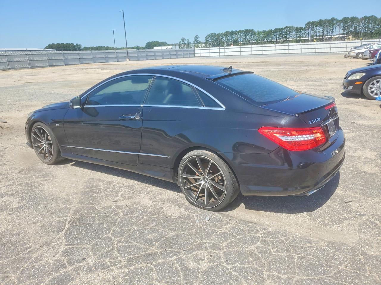 2011 MERCEDES-BENZ E 550 photo 4