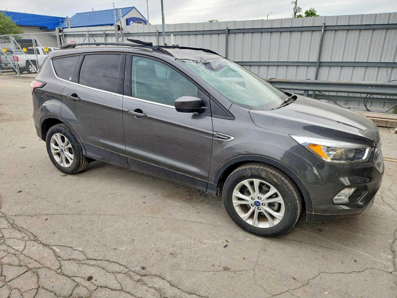 2018 FORD ESCAPE SE photo 4