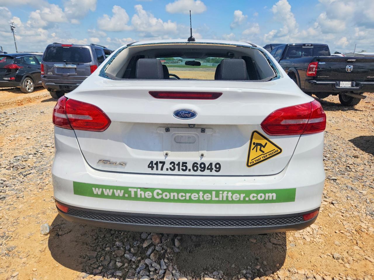 2018 FORD FOCUS S photo 11