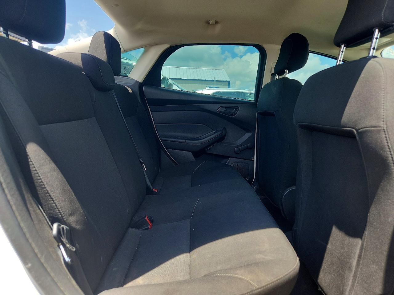 2018 FORD FOCUS S photo 19