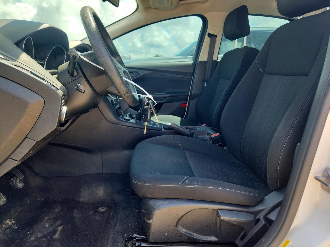2018 FORD FOCUS S photo 13