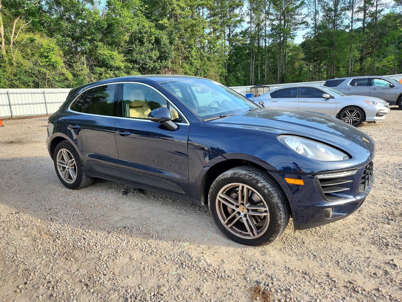 2016 PORSCHE MACAN S photo 7