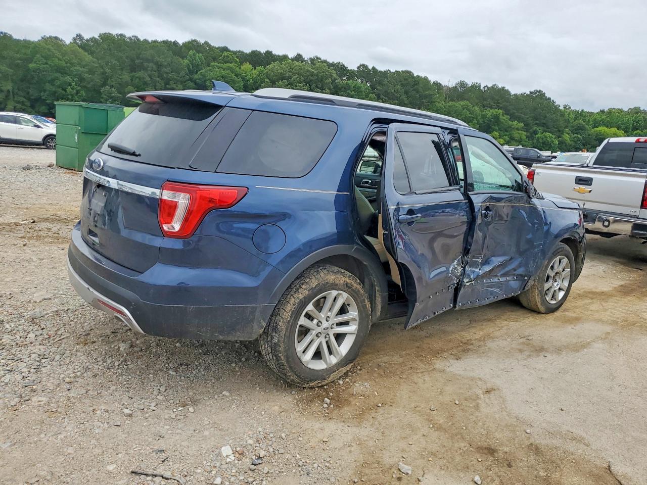 2017 FORD EXPLORER XLT photo 7