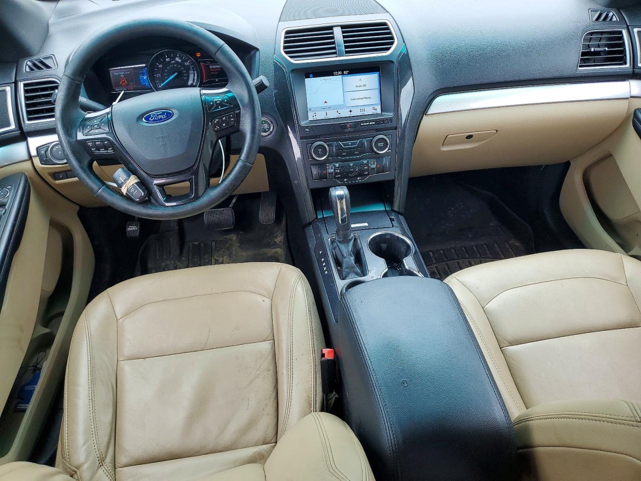 2017 FORD EXPLORER XLT photo 22