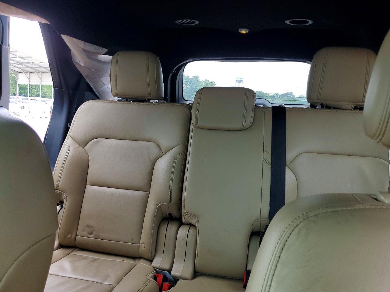 2017 FORD EXPLORER XLT photo 28