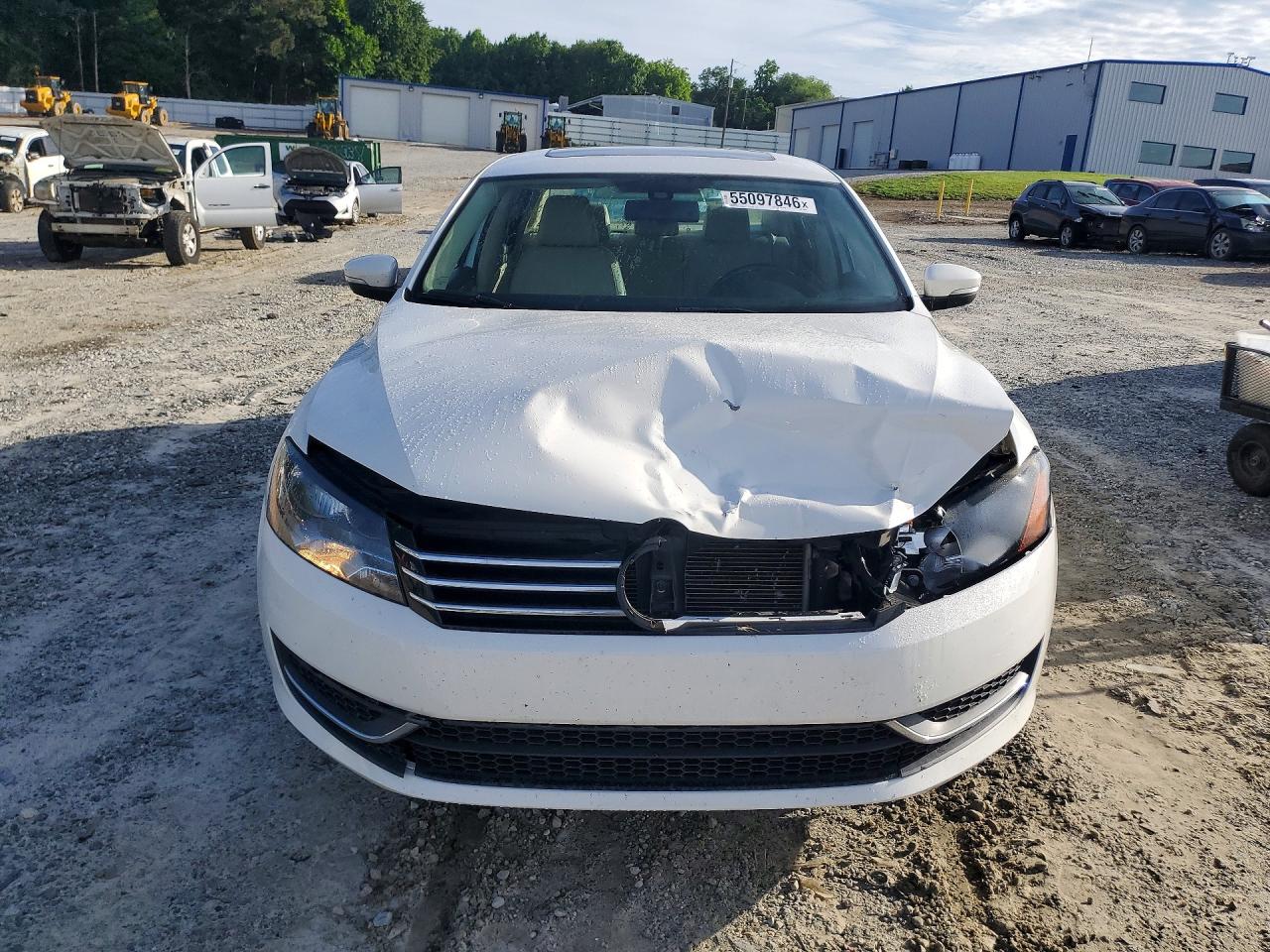 2014 VOLKSWAGEN PASSAT SE photo 9