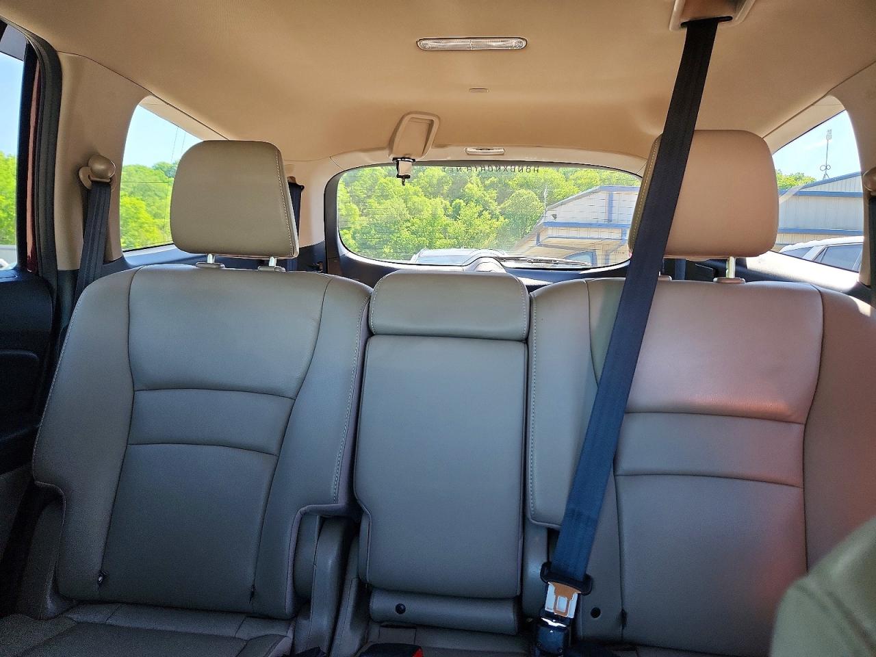 2016 HONDA PILOT EXL photo 28
