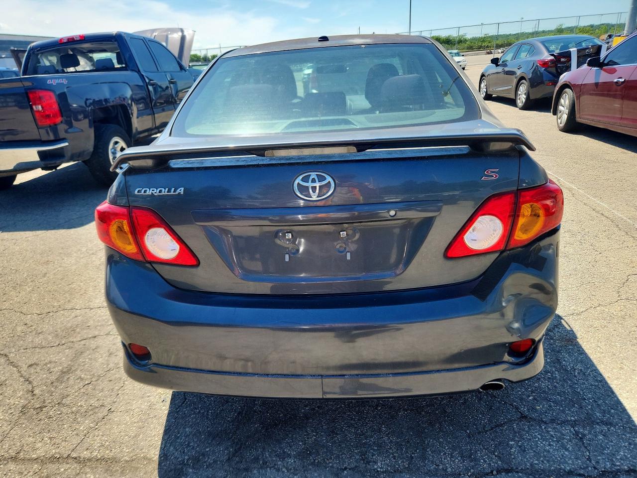 2009 TOYOTA COROLLA S photo 11