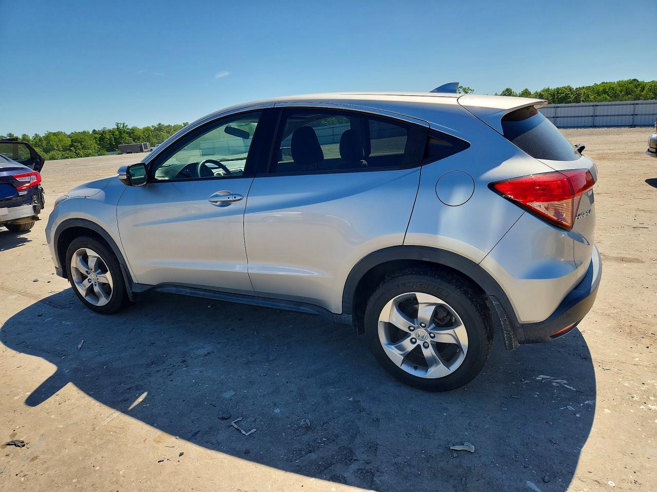 2016 HONDA HR-V EX photo 3